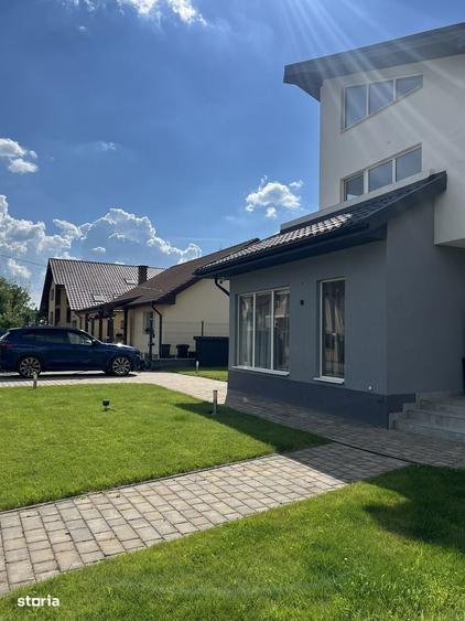 Casă cu 4 camere în Sângeorgiu de Mureș