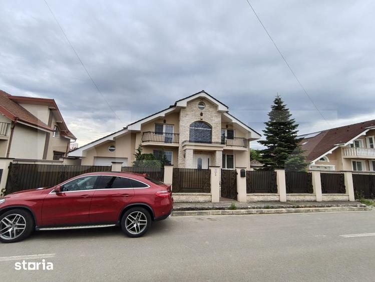 Casă cu 6 camere cu Teren 800 Mp în Sânmartin