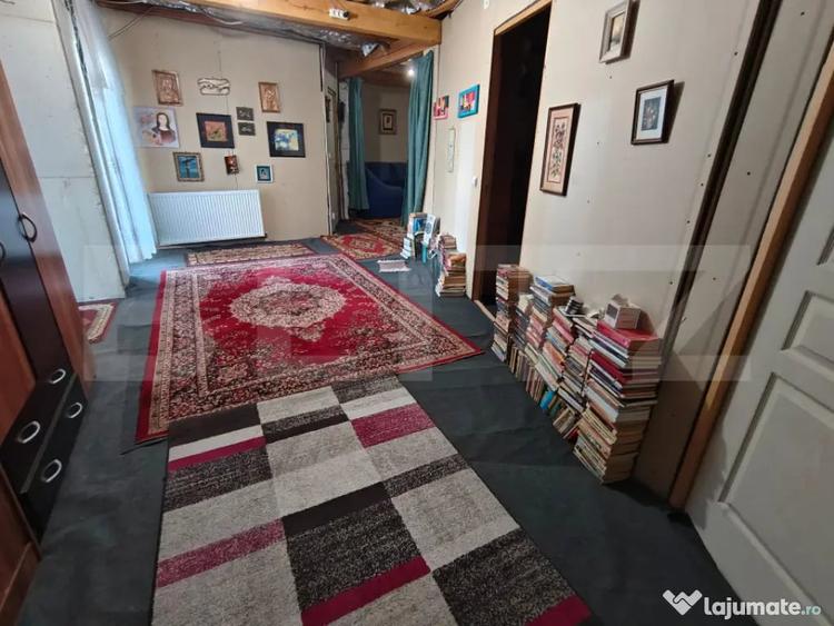 Casă cu 7 camere cu Teren 1430 Mp în Mărișel