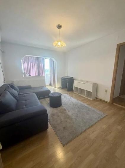 Apartament cu 2 camere semidecomandat în UMT