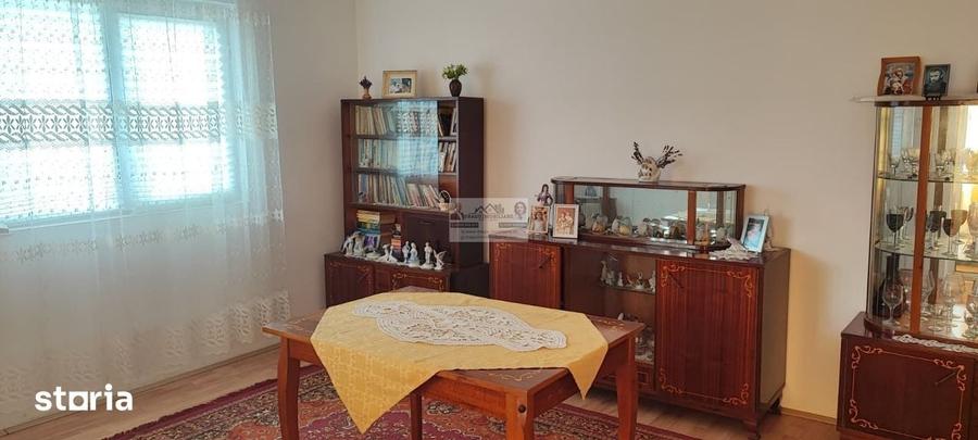 Casă cu 3 camere cu Teren 4388 Mp în Țifești