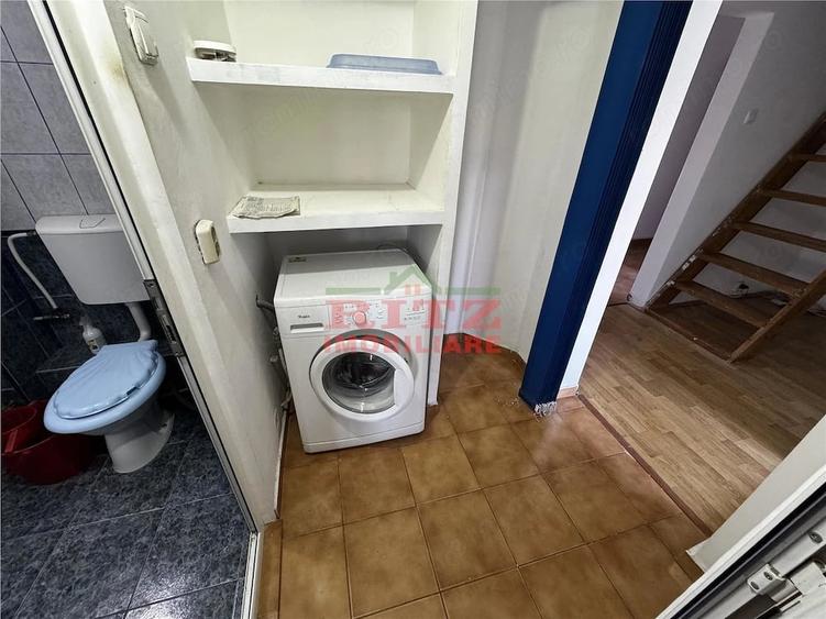 Apartament cu 3 camere decomandat în Gară