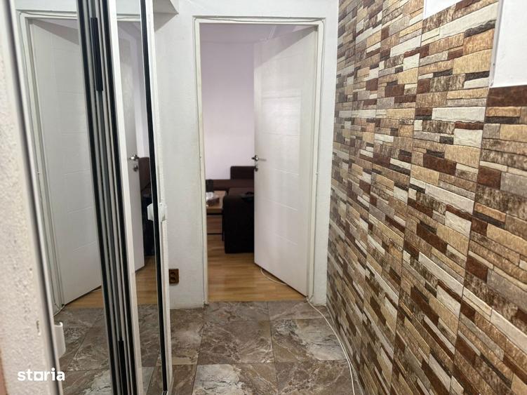 Apartament cu 2 camere semidecomandat în Micro 5