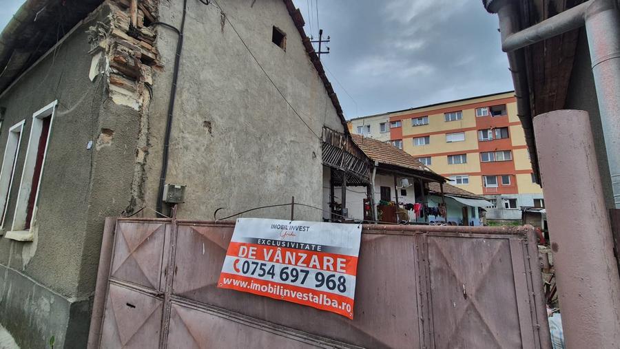 Casă individuală cu 3 camere cu Canalizare în Aiud