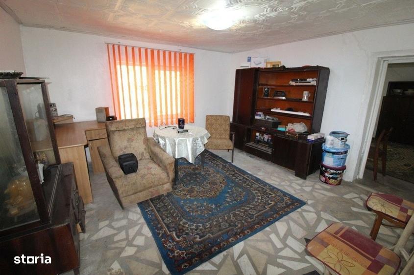 Casă cu 3 camere în Măceu