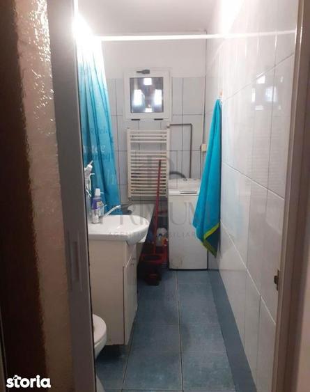 Apartament cu 3 camere semidecomandat, mobilat în Circumvalațiunii