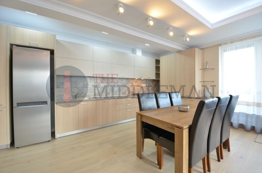 Apartament cu 4 camere decomandat, mobilat în Floreasca