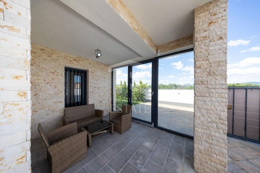 Sanpetru ,Subcetate-Casa 4 camere,3 bai+480 mp teren - 14