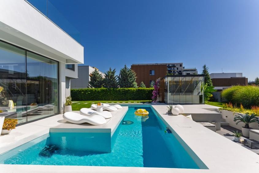 Casă individuală cu 5 camere cu Piscina în Tomis Plus