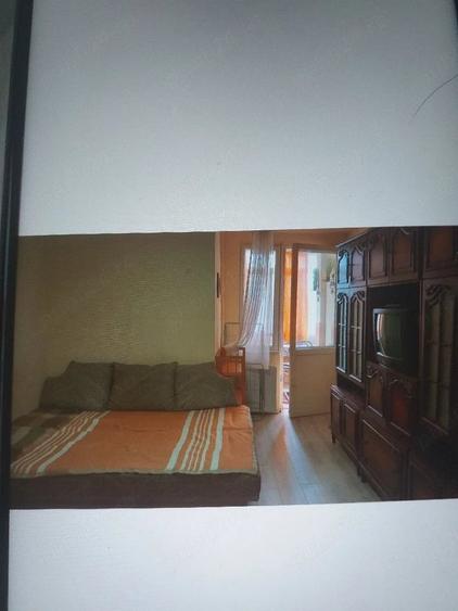 Garsonieră decomandată în Rogerius