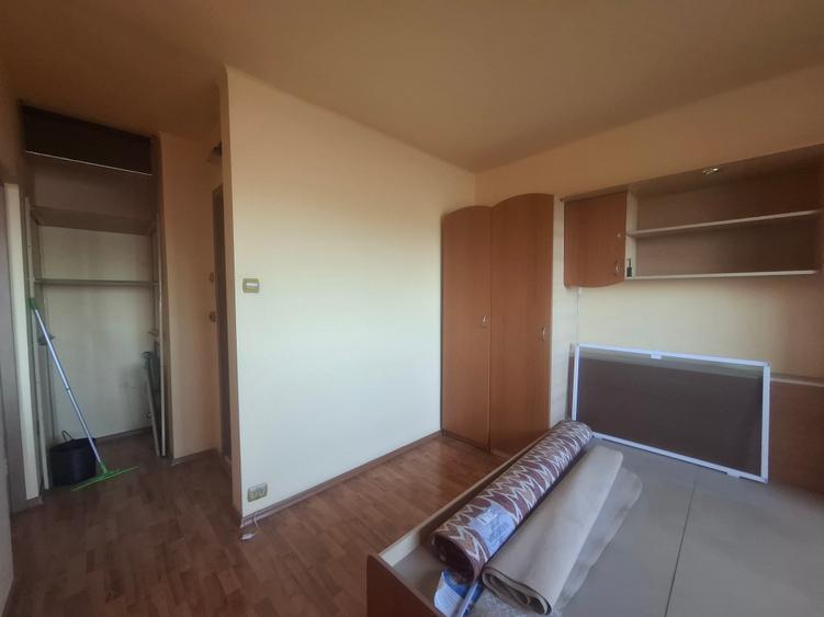 apartament cu 3 camere - 16