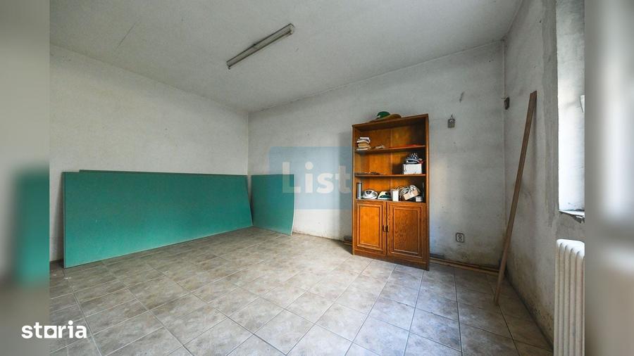 Casă cu 5 camere cu Canalizare în Iris