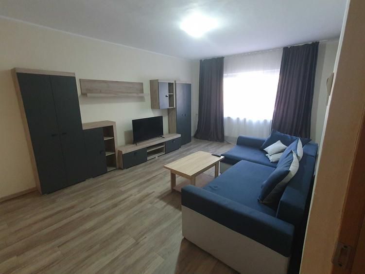 Apartament cu 2 camere decomandat în Decebal