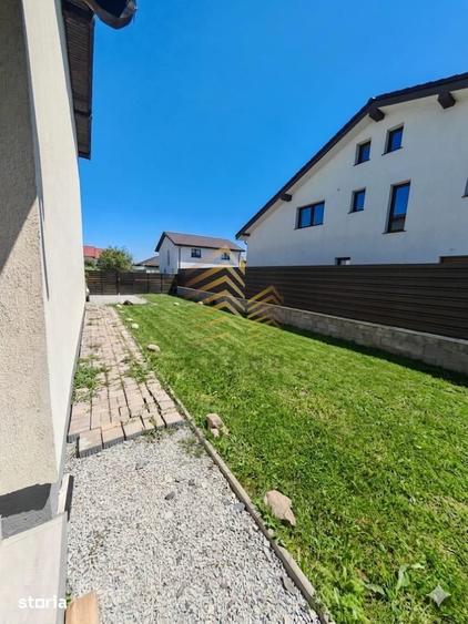 Casă cu 3 camere cu Teren 300 Mp în Central
