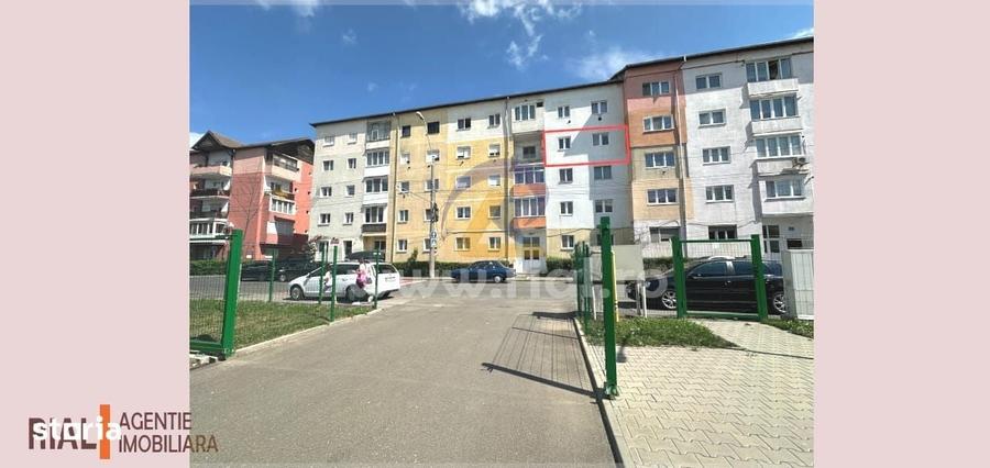 Apartament cu 3 camere decomandat în Vitrometan