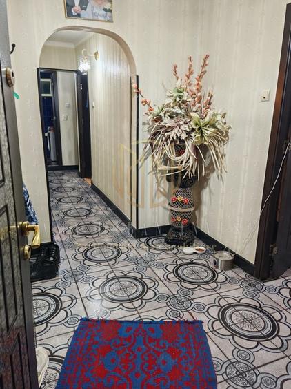 Apartament cu 3 camere decomandat, mobilat în Teiul Doamnei