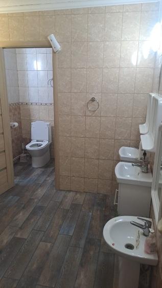 Casă individuală cu 5 camere cu Garaj în Berceni