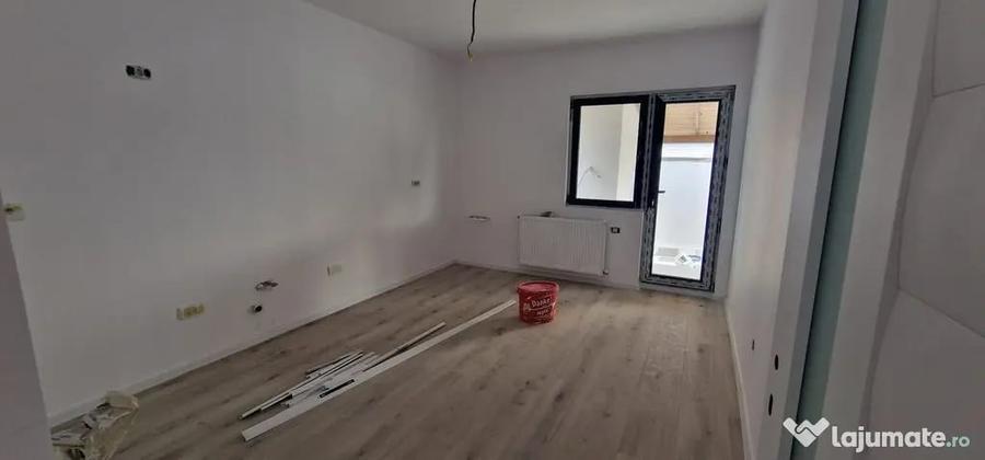Casa parter plus mansarda zona Primarie-Biserica veche. - 2