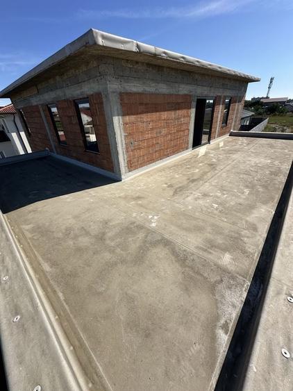 Casă cu 4 camere cu Teren 600 Mp în Central