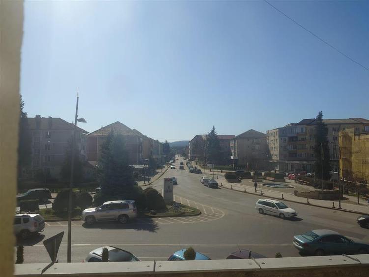 Spațiu comercial, de 211 mp, în Ultracentral