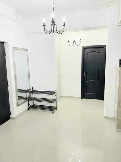 Apartament cu 2 camere decomandat, mobilat în Universitate