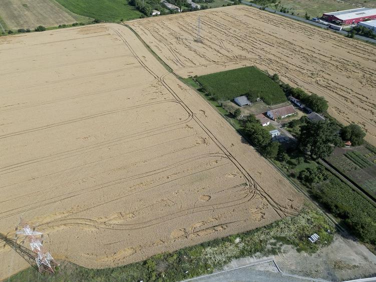 Teren Construcții intravilan de 7653 mp, în Nord