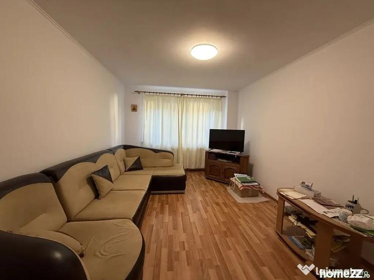 Apartament cu 4 camere decomandat în Ultracentral