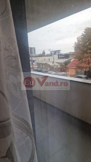 Apartament cu 2 camere semidecomandat, mobilat în Bd. Coșbuc
