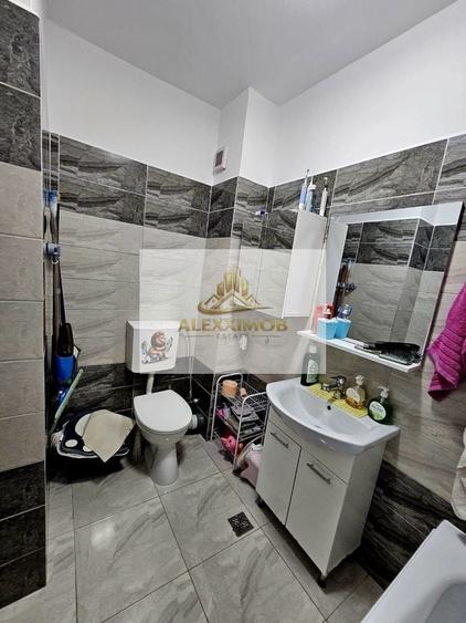 Apartament de Vanzare - 56 mp - ZONA GRAND ARENA - 2