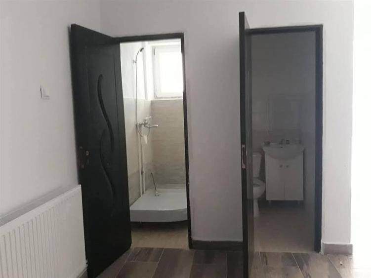 Apartament cu 2 camere decomandat în Vișan