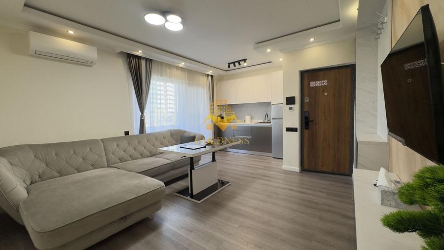 Apartament cu 2 camere semidecomandat, mobilat în Între Lacuri