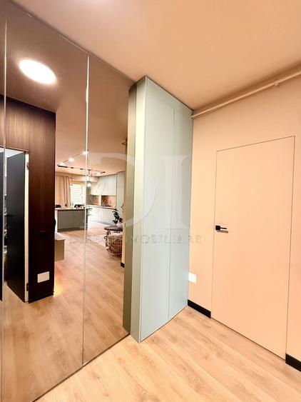 Apartament cu 2 camere semidecomandat, mobilat în Florești