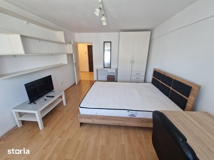 Garsonieră decomandată în Bună Ziua