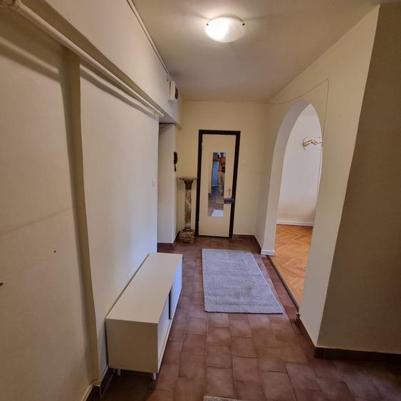 Apartament cu 2 camere decomandat în Unirii
