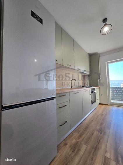 Apartament cu 3 camere decomandat în Baciu
