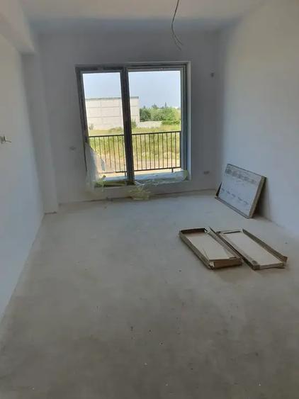 Apartament cu 2 camere decomandat în Theodor Pallady