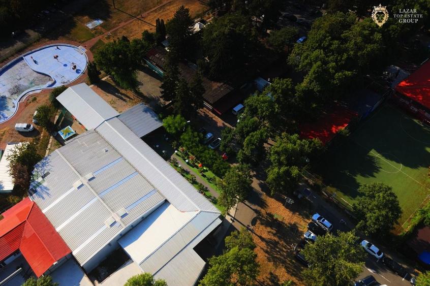 Spațiu comercial, de 740 mp, în Central