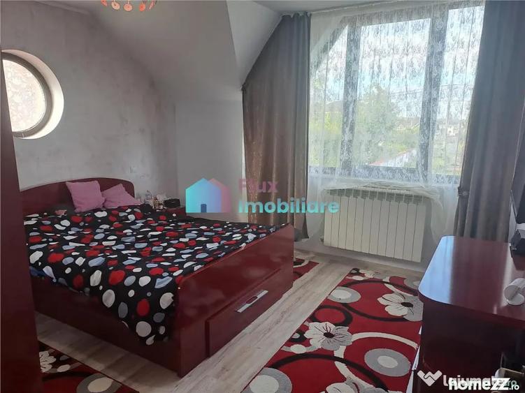 Casă cu 5 camere cu Teren 1600 Mp în Moara