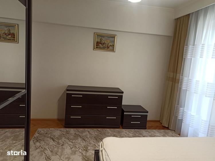Apartament cu 3 camere decomandat în Ultracentral
