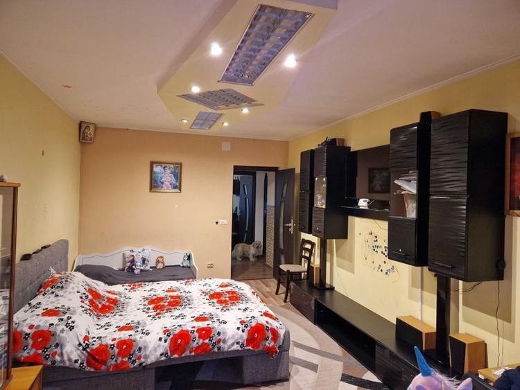 Apartament cu 3 camere decomandat în Gară