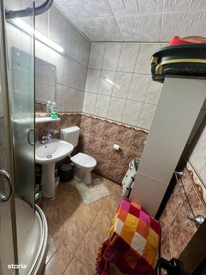 Apartament cu 4 camere semidecomandat în Sălaj