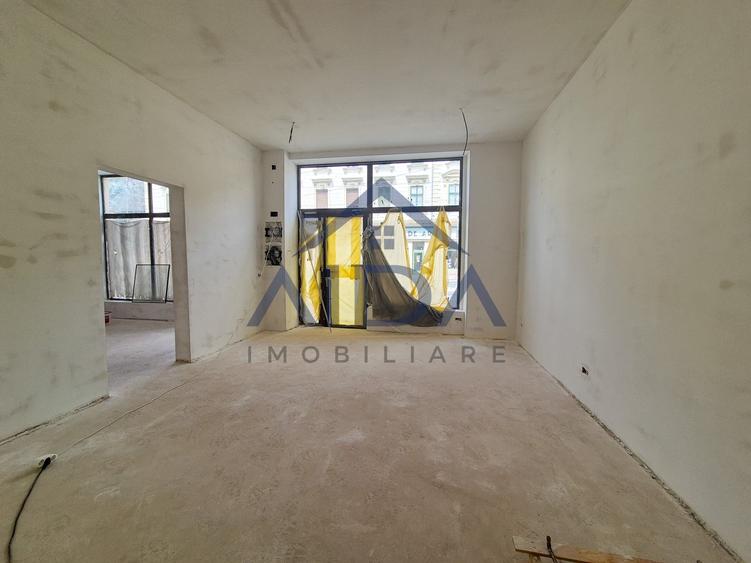 Spațiu comercial, de 30 mp, în P-ța Maria