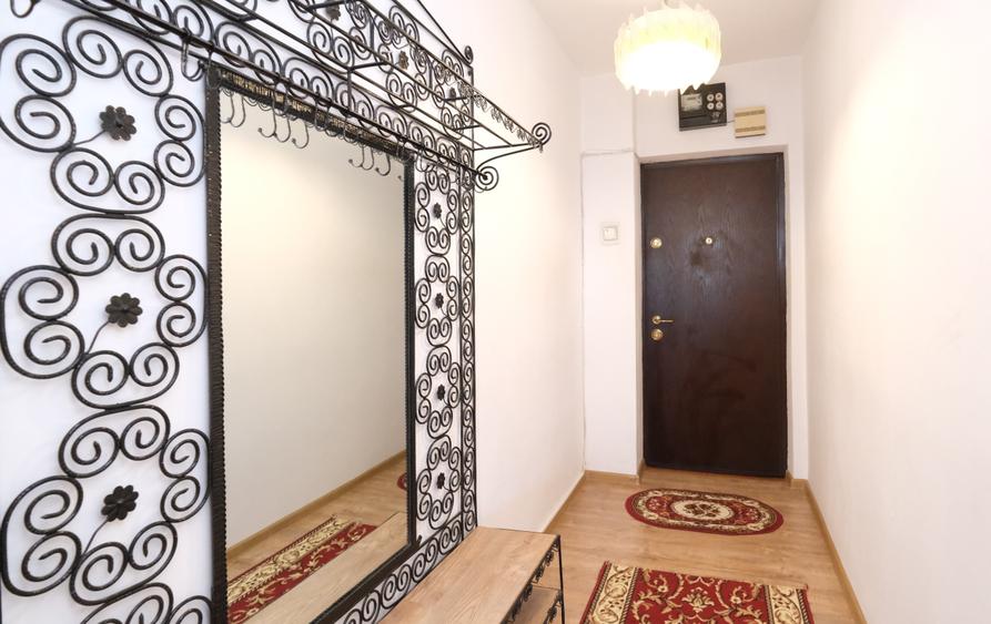 Apartament cu 2 camere decomandat în Drumul Taberei