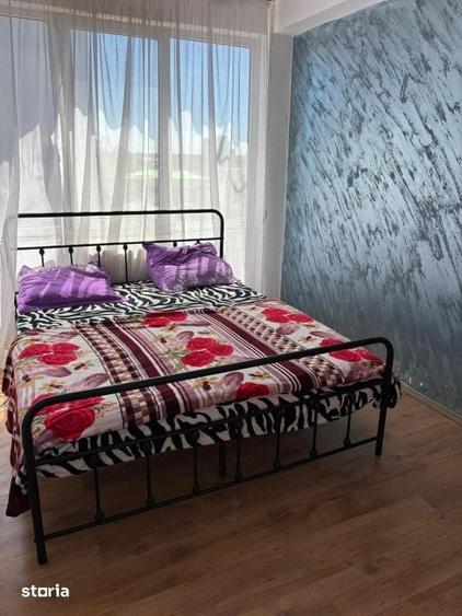Apartament cu 3 camere semidecomandat în Democrației