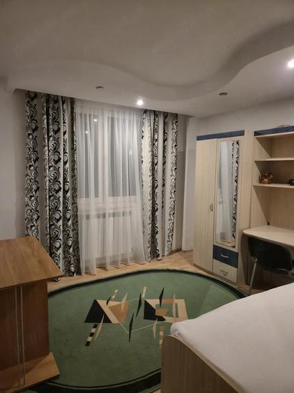 Apartament cu 2 camere decomandat în Exterior Vest