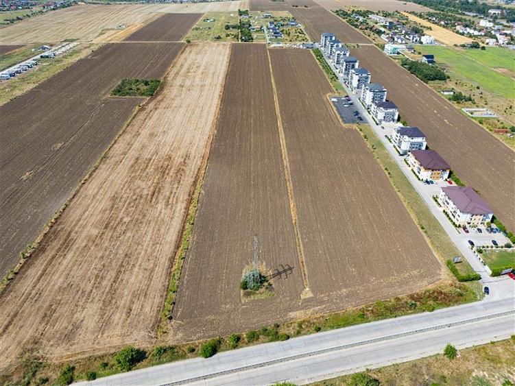 Teren Construcții intravilan de 17500 mp, în Agigea