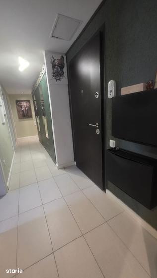 Apartament cu 3 camere în Ștefăneștii de Jos