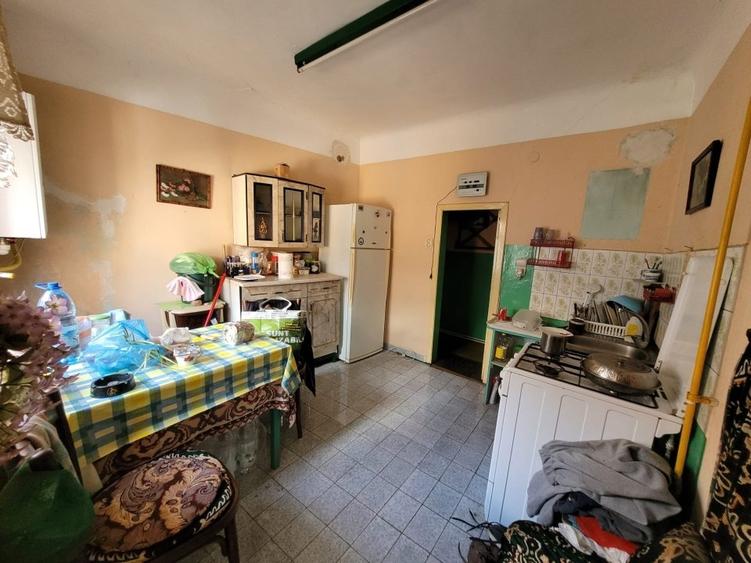 Casă cu 2 camere cu Teren 94 Mp în Central