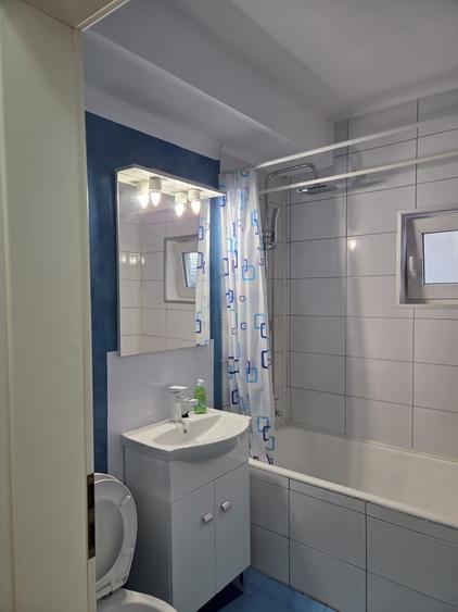 Apartament cu 2 camere semidecomandat în Cetate
