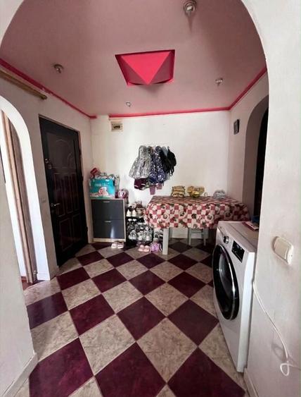 Apartament cu 2 camere decomandat în 1 Mai